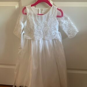 White flower girl dress size 3T.
